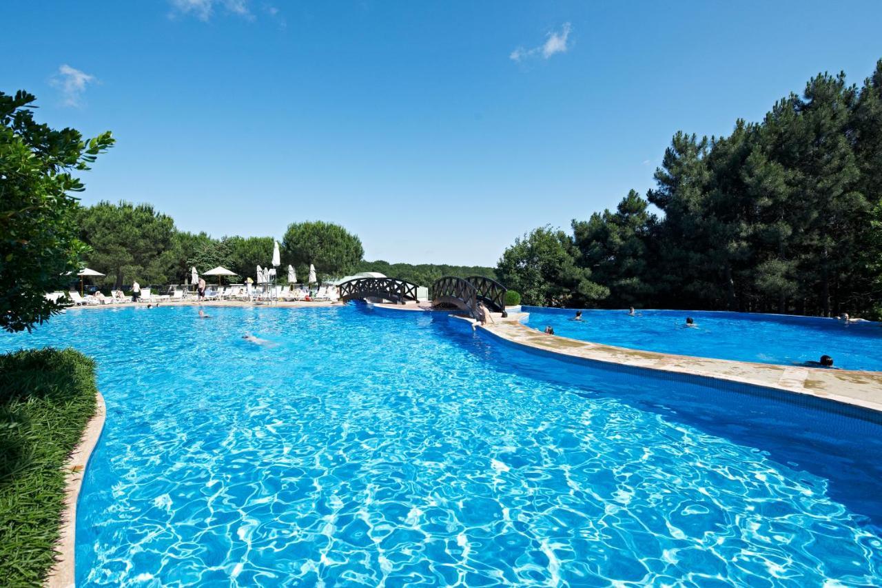 Kemer Country Hotel Istanbul Zekeriyaköy Exterior foto